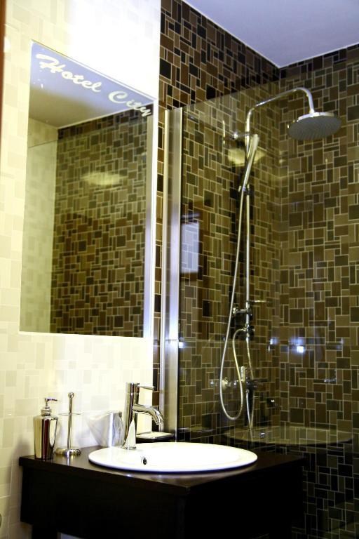 Hotel City Tulcea Ruang foto